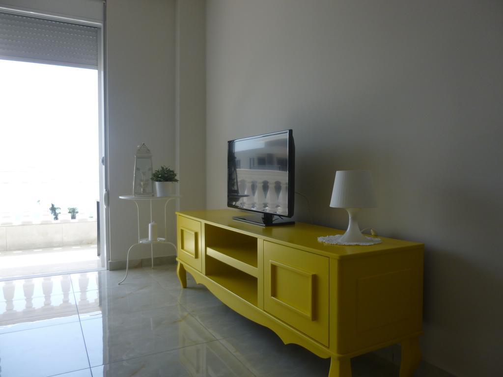 Amarilis Luxury Apartment Sarande Bilik gambar