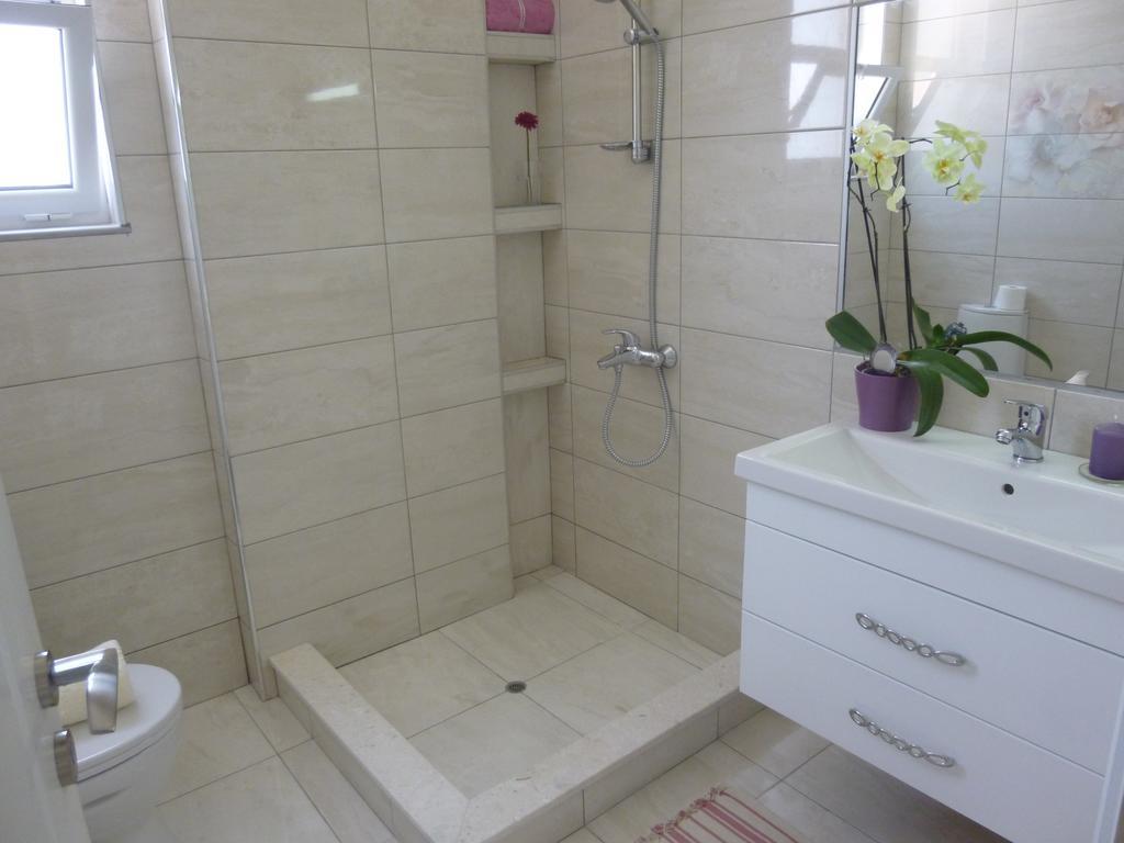 Amarilis Luxury Apartment Sarande Bilik gambar